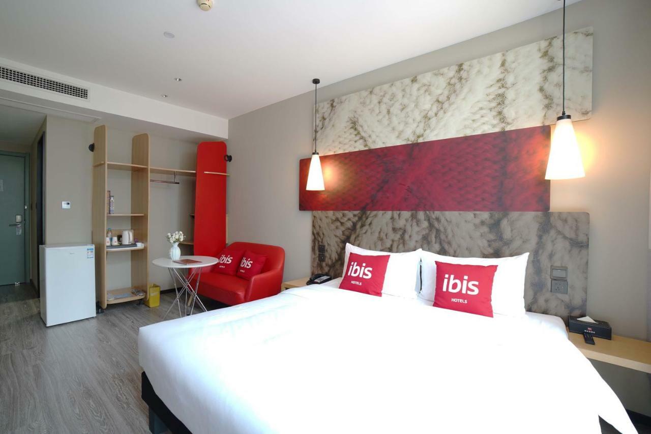 Отель Ibis Chengdu High Tech Electronics Tianfu Software Park Экстерьер фото